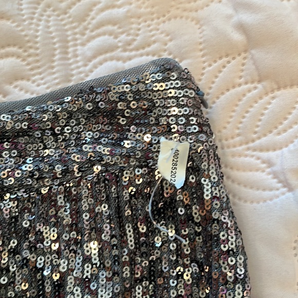 NWOT Silver Sequin Long Skirt - Picture 6 of 9